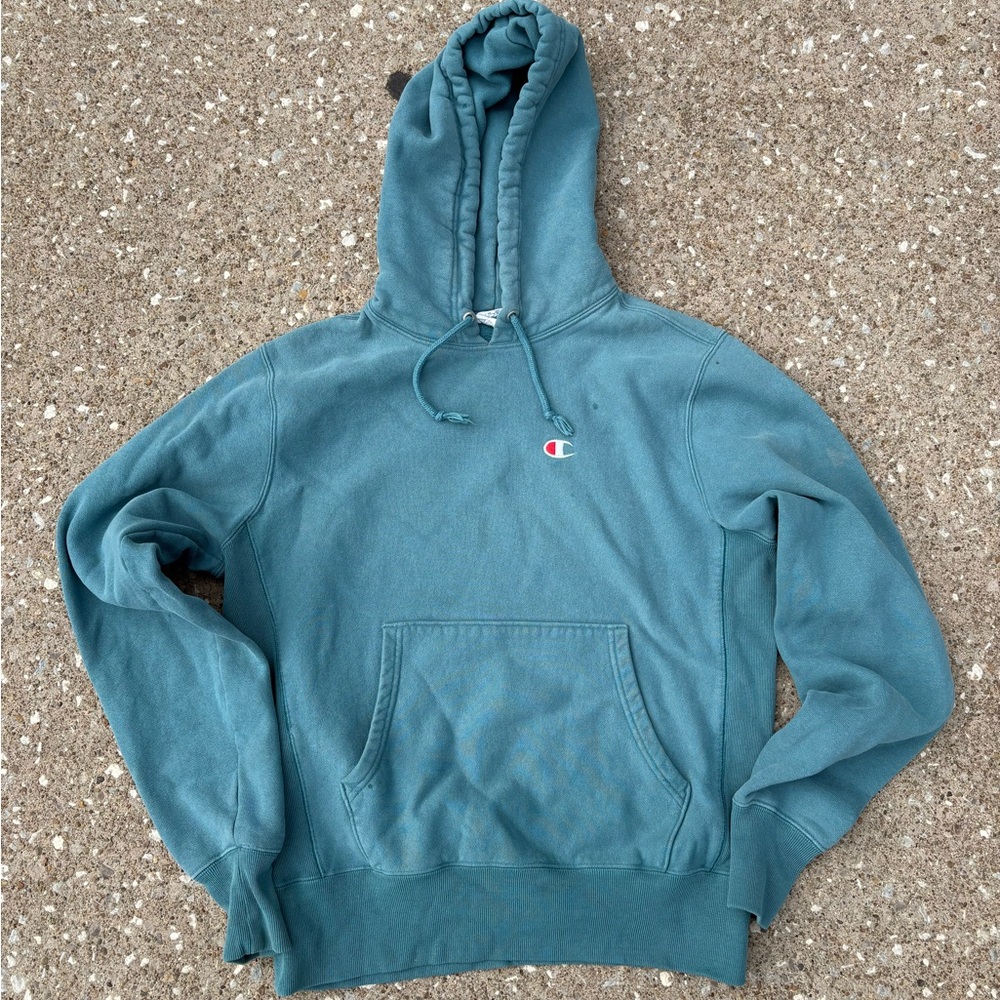 Champion Men's Blue Hoodie Sweater